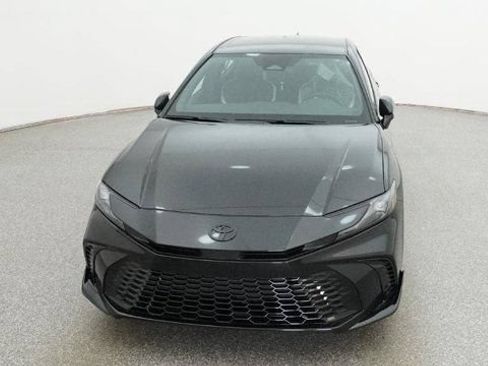 New 2026 Toyota Camry Hybrid FWD image 14