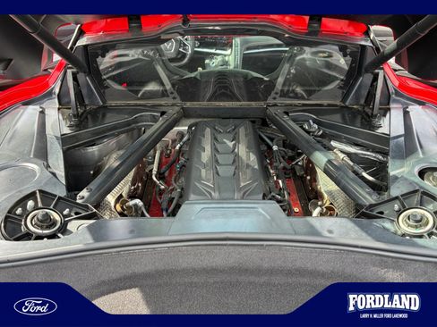 Used 2022 Chevrolet Corvette Stingray Coupe w/ Z51 Performance Package RWD image 19