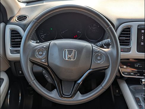 Used 2017 Honda HR-V EX-L image 17