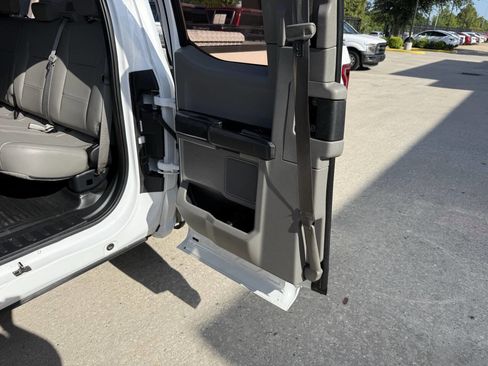 Used 2015 Ford F150 XL w/ Equipment Group 101A Mid RWD image 13
