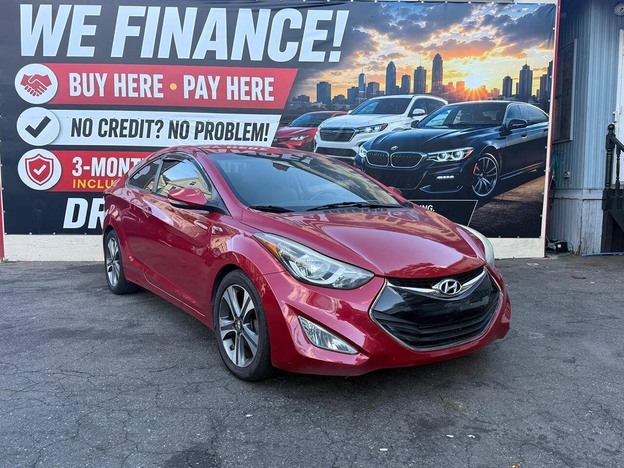 Used 2014 Hyundai Elantra FWD image 1