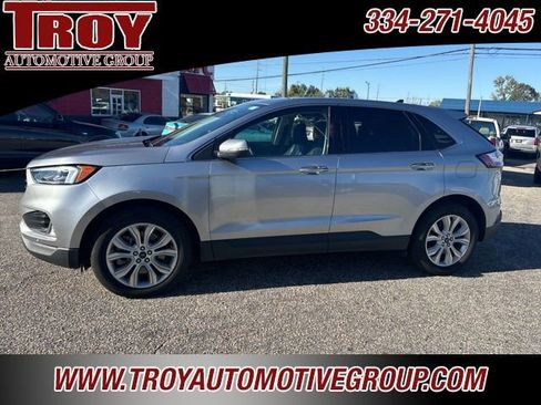 Used 2022 Ford Edge Titanium w/ Equipment Group 301A image 4