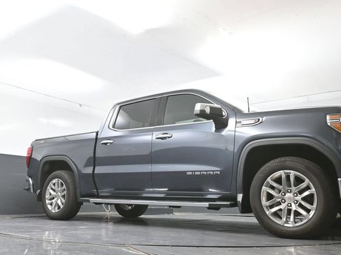 Used 2022 GMC Sierra 1500 SLT w/ SLT Premium Plus Package AWD/4WD image 19