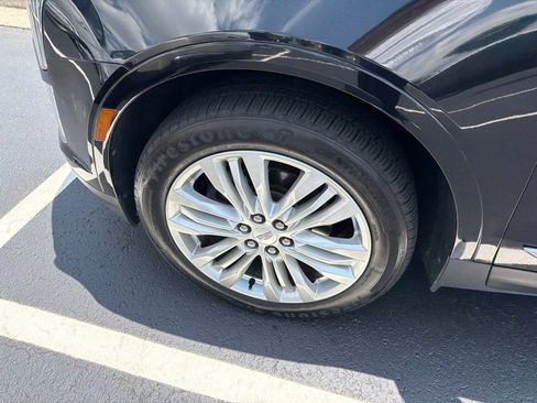 Used 2019 Cadillac XT5 Premium Luxury FWD image 4