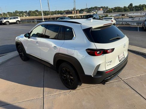 Used 2025 MAZDA CX-50 AWD 2.5 Hybrid w/ Premium Pkg image 10