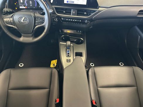 Used 2025 Lexus UX 300h FWD image 10