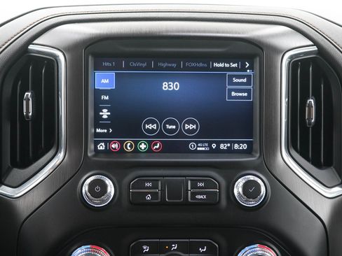 Used 2023 GMC Sierra 2500 AT4 AWD/4WD image 18