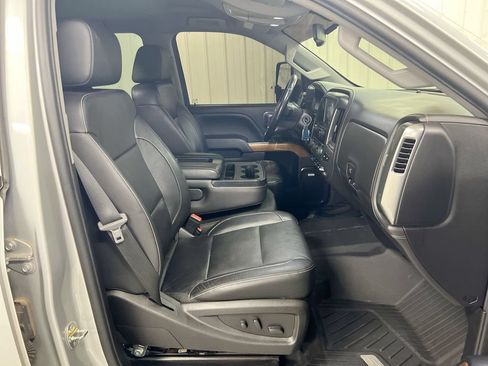 Used 2019 Chevrolet Silverado 3500 LTZ w/ Duramax Plus Package AWD/4WD image 17