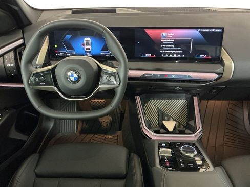 Certified 2025 BMW X3 xDrive30 w/ Premium Package AWD/4WD image 12