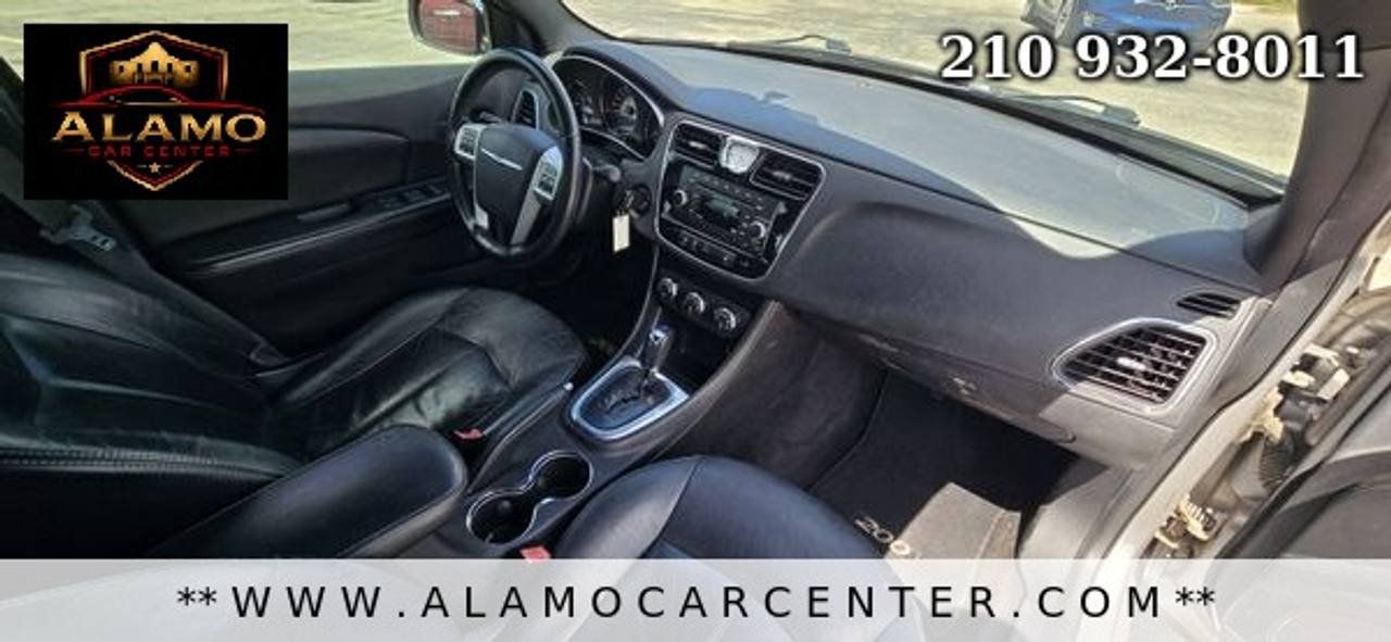 Used 2013 Chrysler 200 Limited FWD image 15