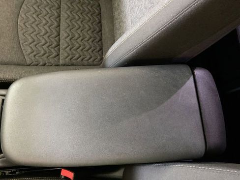 Used 2024 Chevrolet Equinox LT image 42