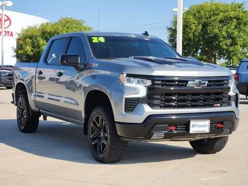 Used 2024 Chevrolet Silverado 1500 LT Trail Boss AWD/4WD image 3