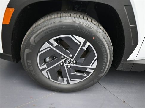 New 2026 Hyundai Tucson Blue SE image 17