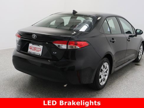 Used 2025 Toyota Corolla LE image 7