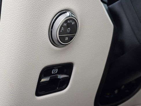 Certified 2026 Mercedes-Benz GLC 300 4MATIC image 25