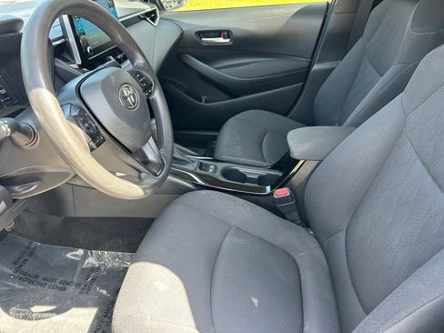 Used 2020 Toyota Corolla LE FWD image 11