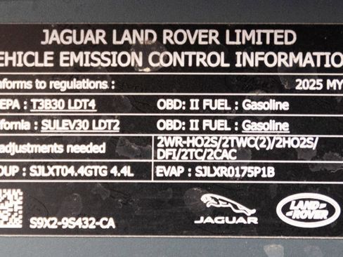 Used 2025 Land Rover Range Rover Sport Dynamic SE AWD/4WD image 37
