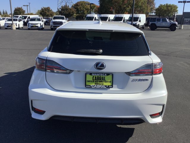 Used 2014 Lexus CT 200h FWD image 27