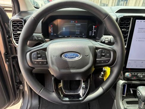 Used 2025 Ford Ranger XLT w/ Equipment Group 301A High AWD/4WD image 19