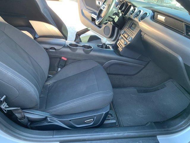 Used 2018 Ford Mustang GT RWD image 20
