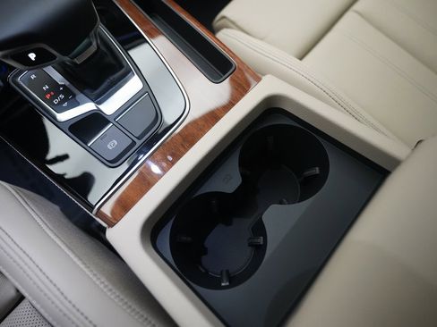 New 2025 Audi Q5 2.0T Premium Plus image 17