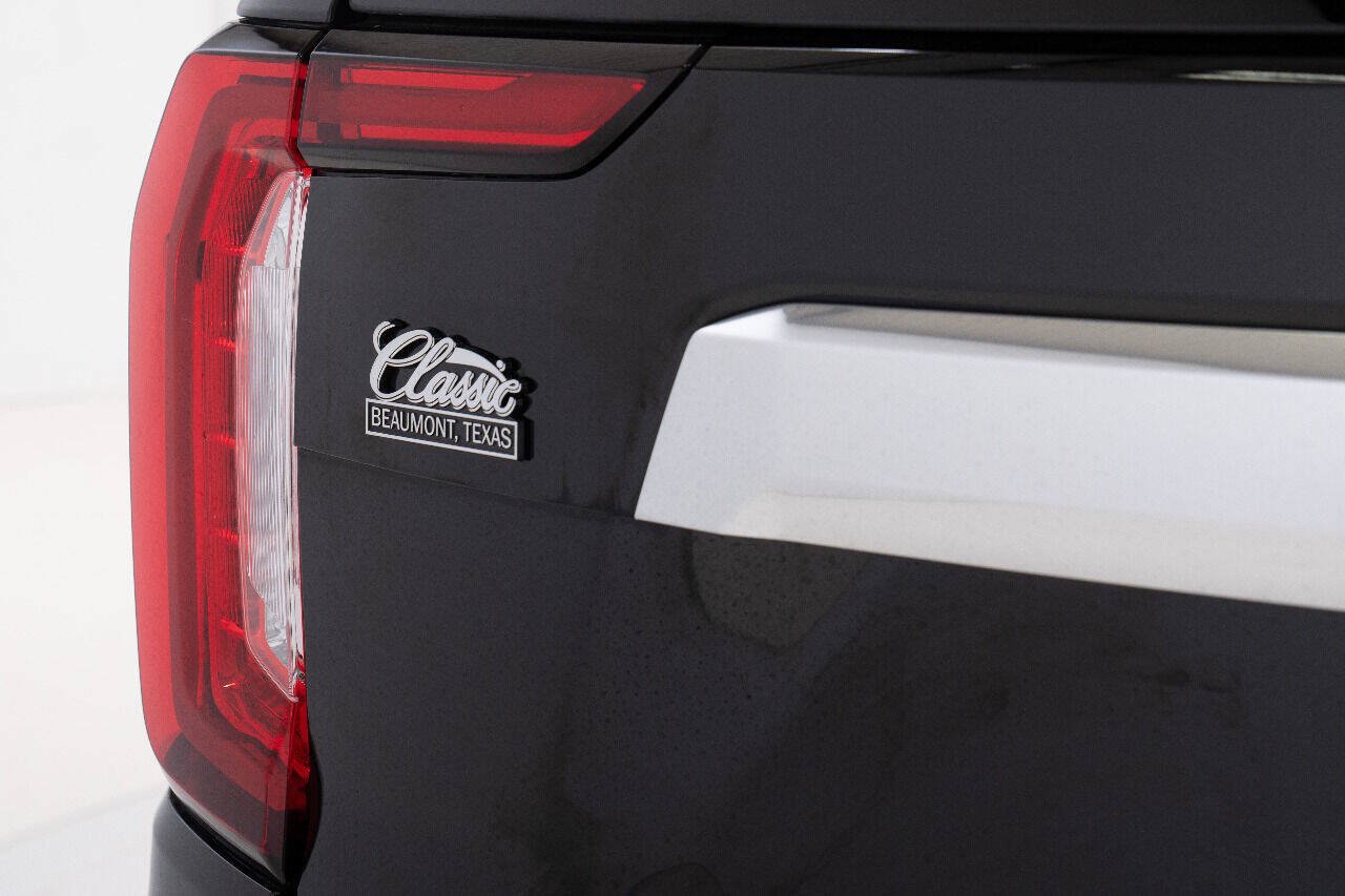 Used 2021 GMC Yukon XL Denali AWD/4WD image 16