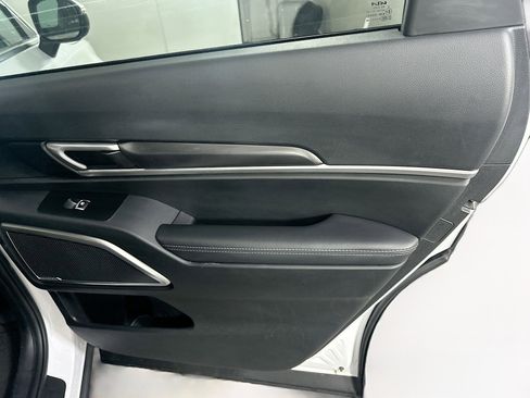 Used 2025 Kia Telluride S image 31