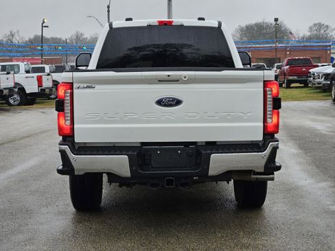 Used 2025 Ford F250 Lariat w/ Chrome Package image 5