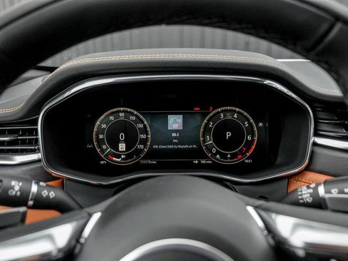 New 2026 Jaguar F-PACE R-Dynamic S image 12