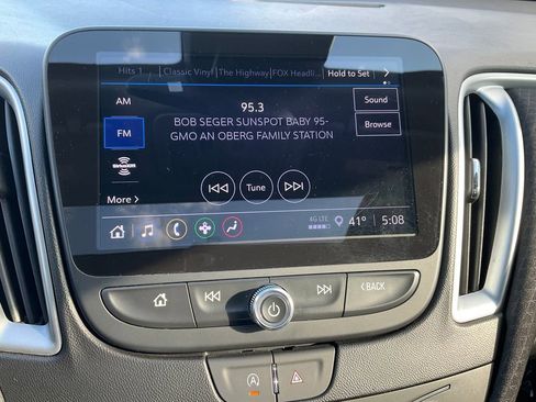 Used 2023 Chevrolet Malibu LT image 9