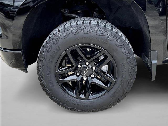 Used 2024 Chevrolet Silverado 1500 Custom Trail Boss AWD/4WD image 8