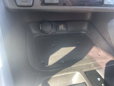 Used 2023 Toyota RAV4 XLE Premium AWD/4WD image 28