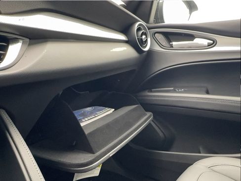 New 2025 Alfa Romeo Stelvio Sprint w/ Convenience Package AWD/4WD image 20