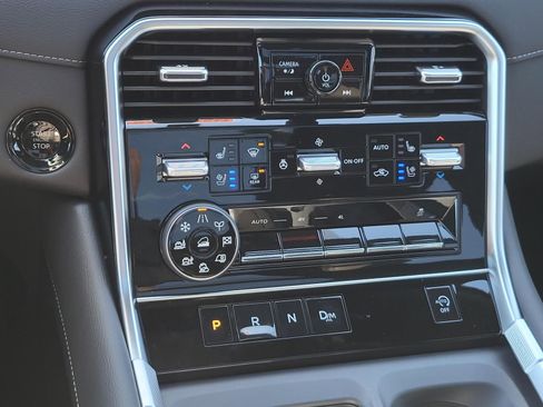 New 2026 Nissan Armada Platinum image 24