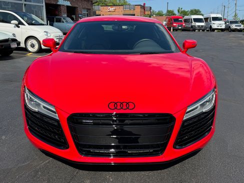 Used 2014 Audi R8 V8 w/ Convenience Package image 32