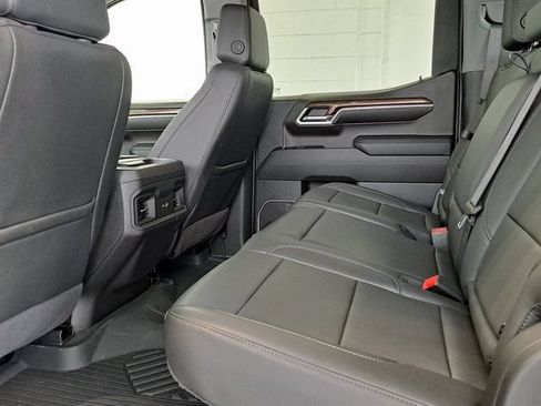 Used 2024 Chevrolet Silverado 1500 RST AWD/4WD image 27