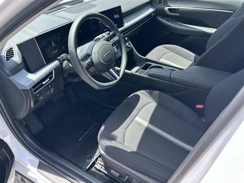 Certified 2025 Hyundai Sonata SEL AWD/4WD image 12