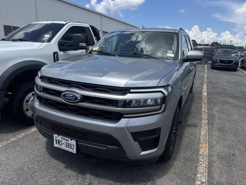Used 2024 Ford Expedition XLT RWD image 13