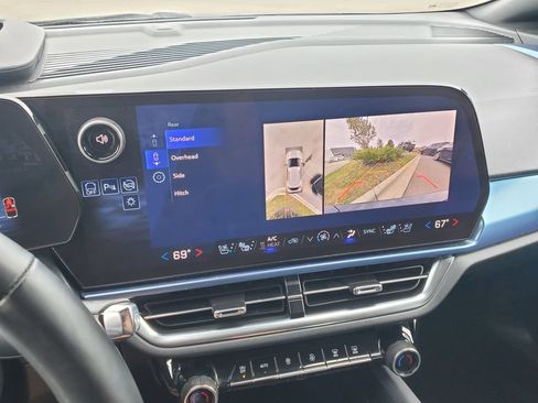 Used 2025 Chevrolet Equinox EV LT w/ Convenience Package II FWD image 29