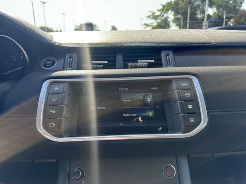 Used 2018 Land Rover Range Rover Evoque SE image 26