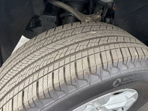 Used 2021 Chevrolet Silverado 1500 LT Trail Boss w/ Bed Protection Package image 27