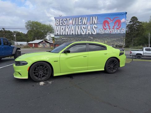 Used 2023 Dodge Charger Scat Pack w/ Daytona Edition Group image 2