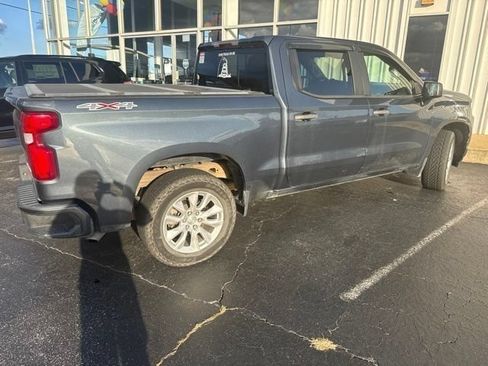 Used 2021 Chevrolet Silverado 1500 Custom AWD/4WD image 10