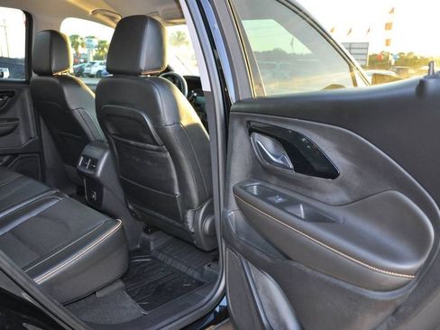 Used 2022 GMC Terrain AT4 w/ Tech Package image 14