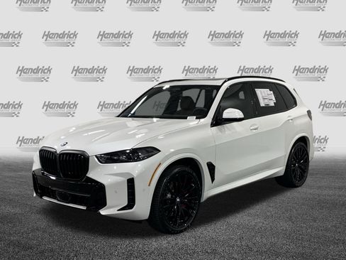 Used 2026 BMW X5 sDrive40i w/ M Sport Package RWD image 3