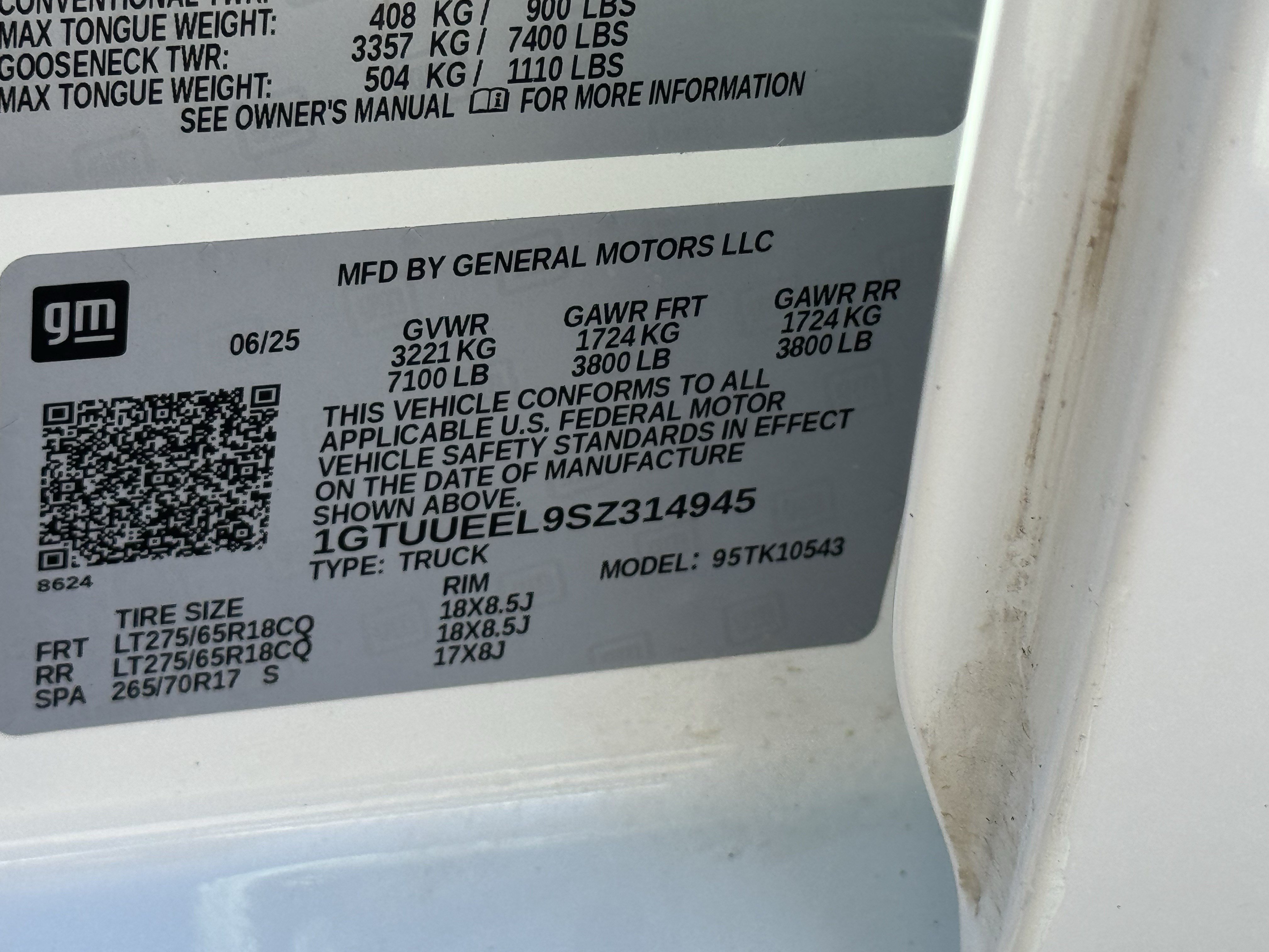 Used 2025 GMC Sierra 1500 AT4 AWD/4WD image 27