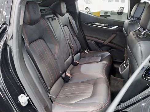 Used 2018 Maserati Ghibli S Q4 image 27