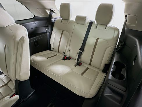 Used 2024 MAZDA CX-90 Plug-In Hybrid w/ Premium Plus image 30