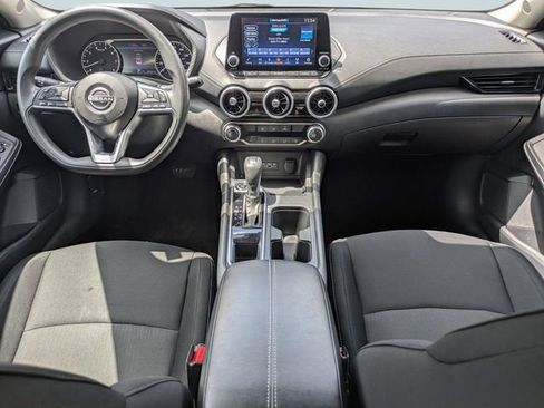 Used 2025 Nissan Sentra SV FWD image 15