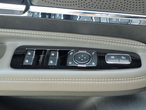 Certified 2025 Lincoln Corsair AWD w/ Equipment Group 101A image 25